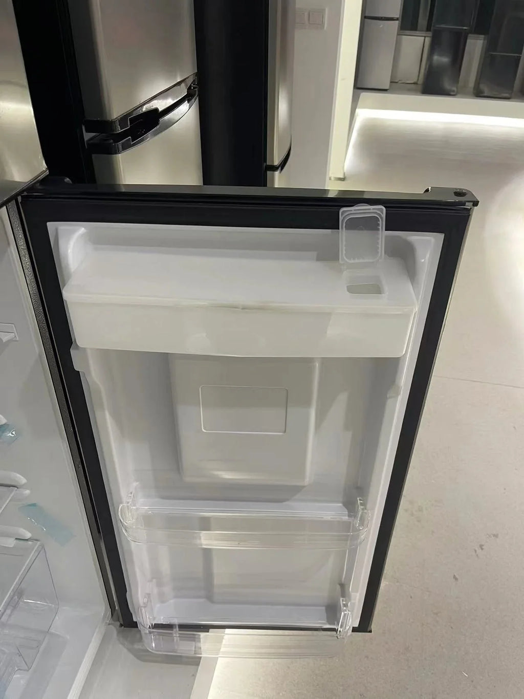 Frigidaire Top Mount Refrigerator, 7.3 Cu. Ft., Integrated Beverage Dispenser, Platinum