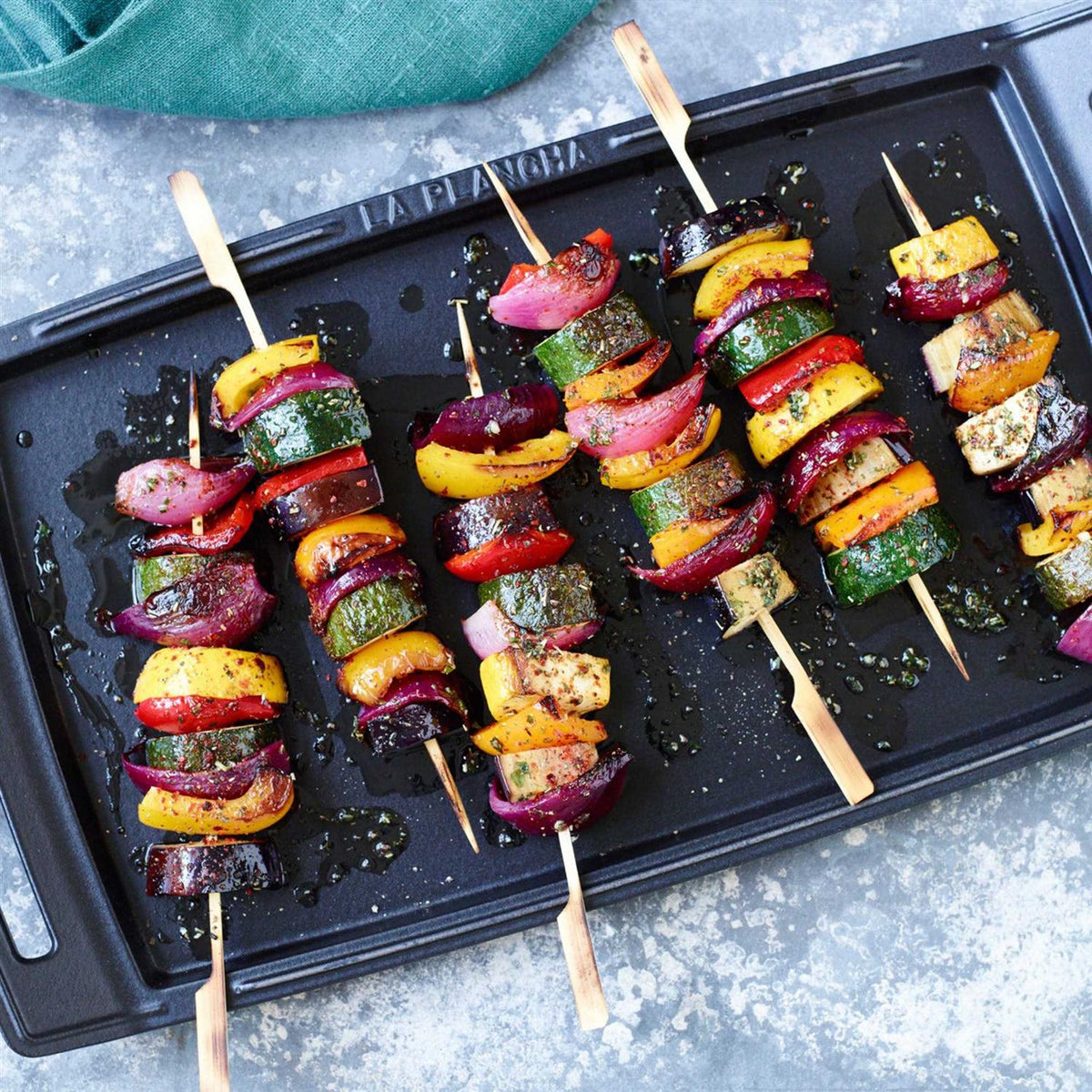 Staub Cast Iron Double Burner Griddle - Plancha