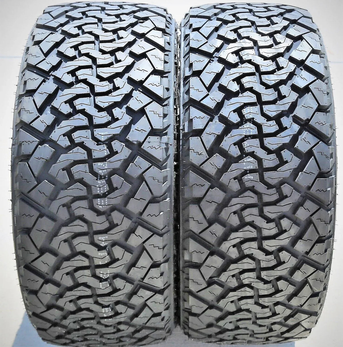 Venom Power Terra Hunter X/T 285/45R22 114T XL Extreme Terrain Tire
