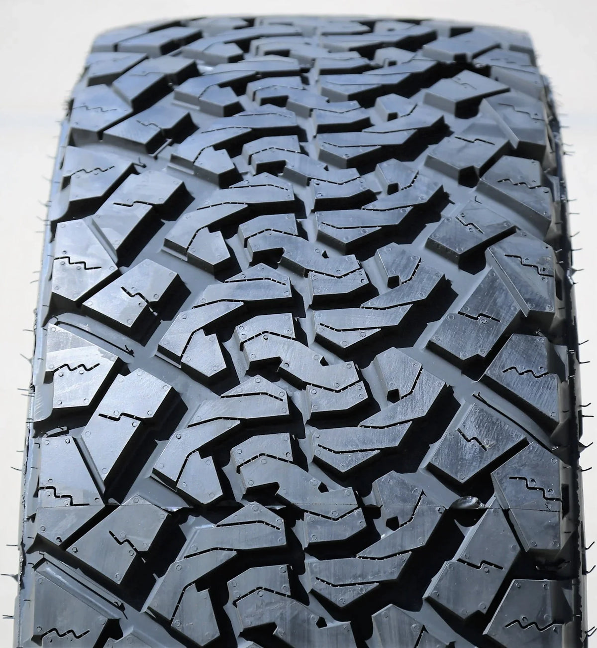 Venom Power Terra Hunter X/T 285/45R22 114T XL Extreme Terrain Tire