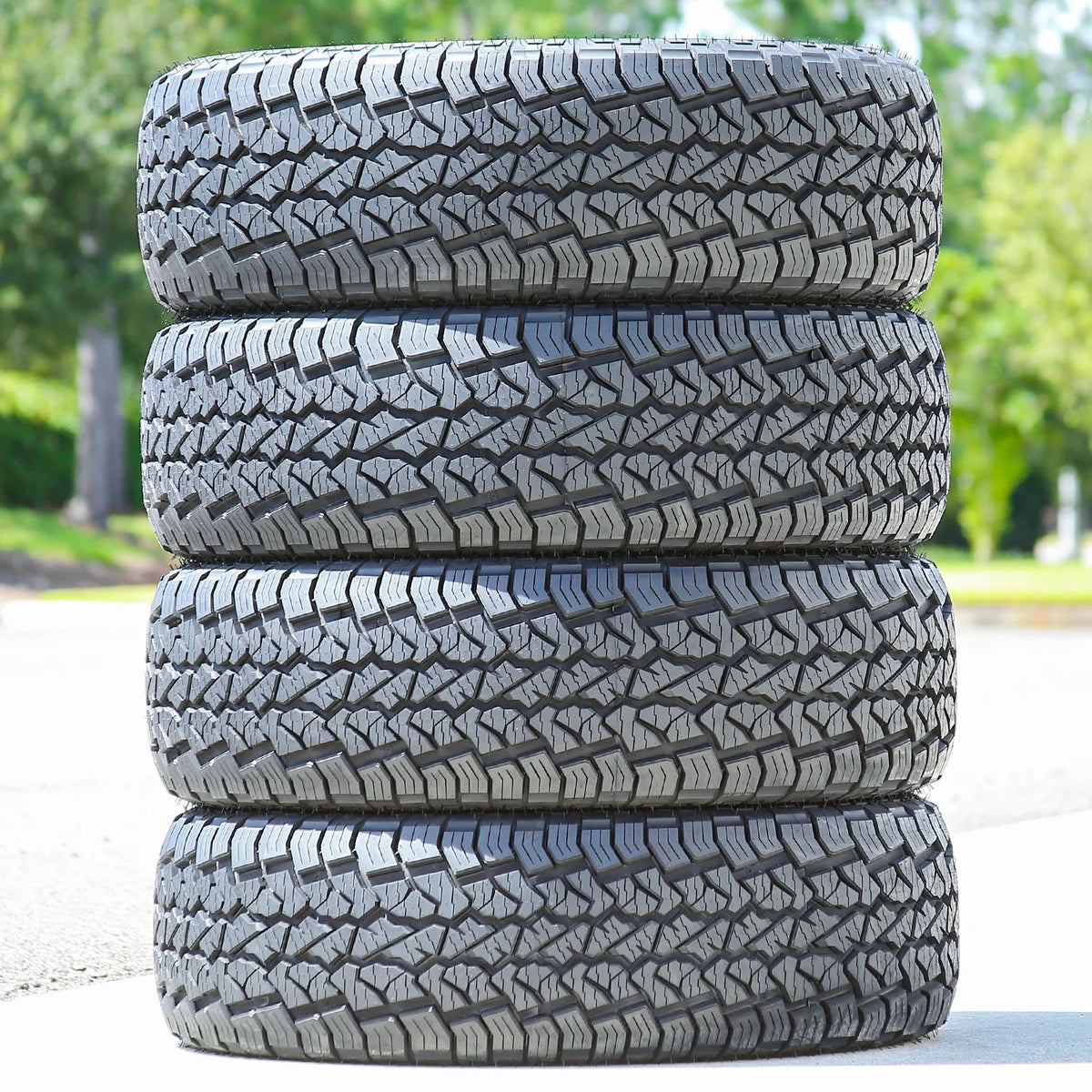 Aplus Shredder AT 235/70R16 106T a/T All-Terrain Tire