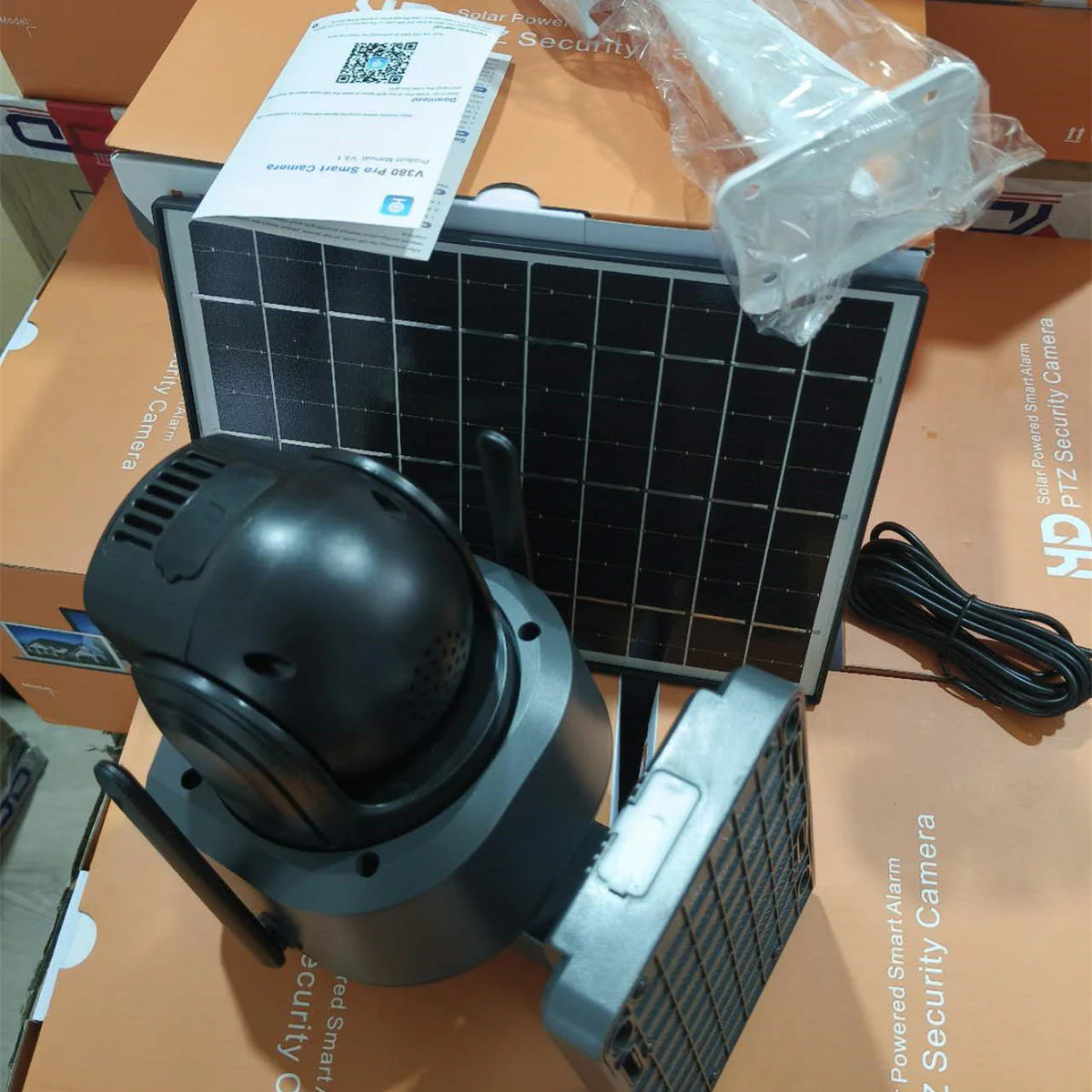 V41 4G 8MP Outdoor Solar Security Camera