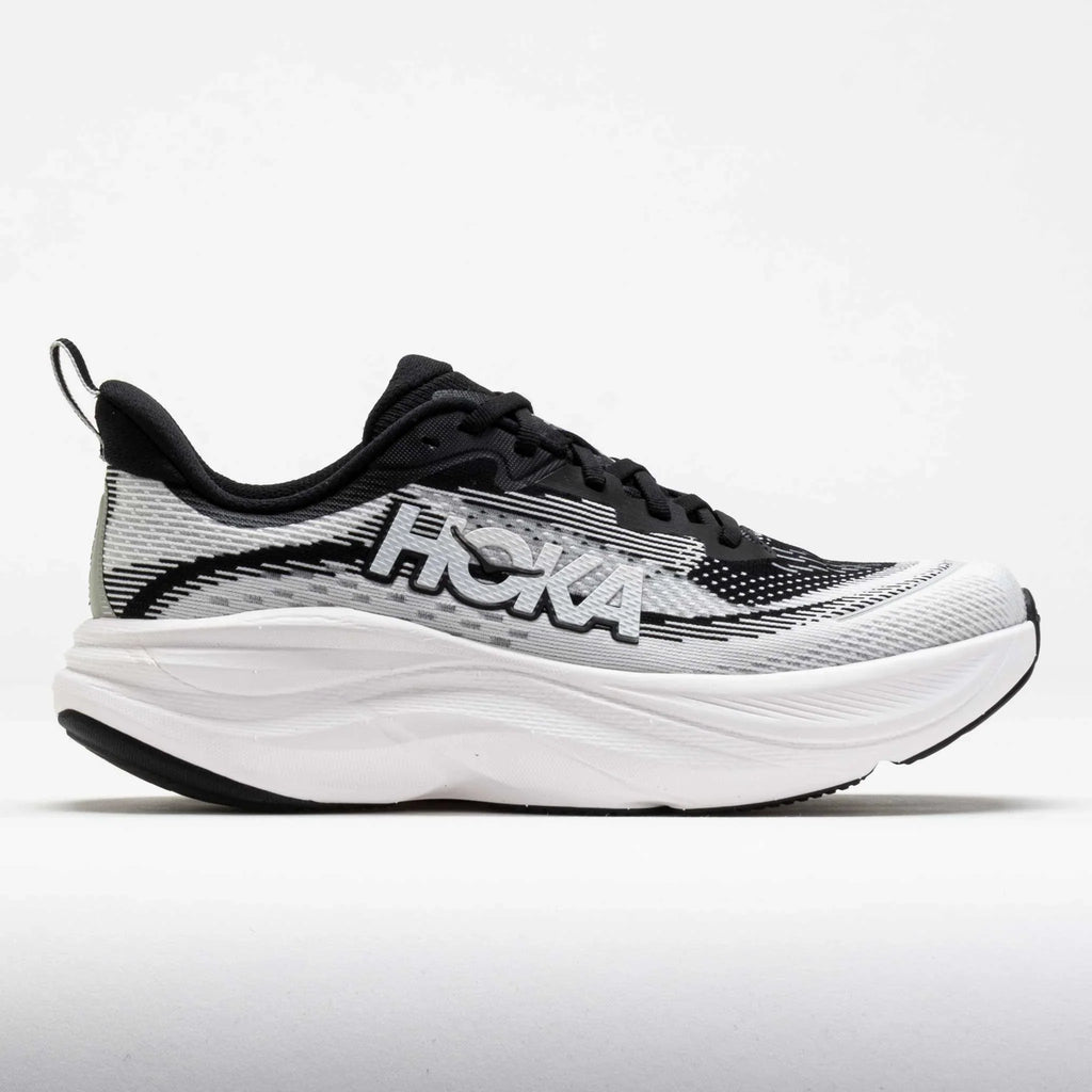 Women's Black/White Running Shoes - Skyflow